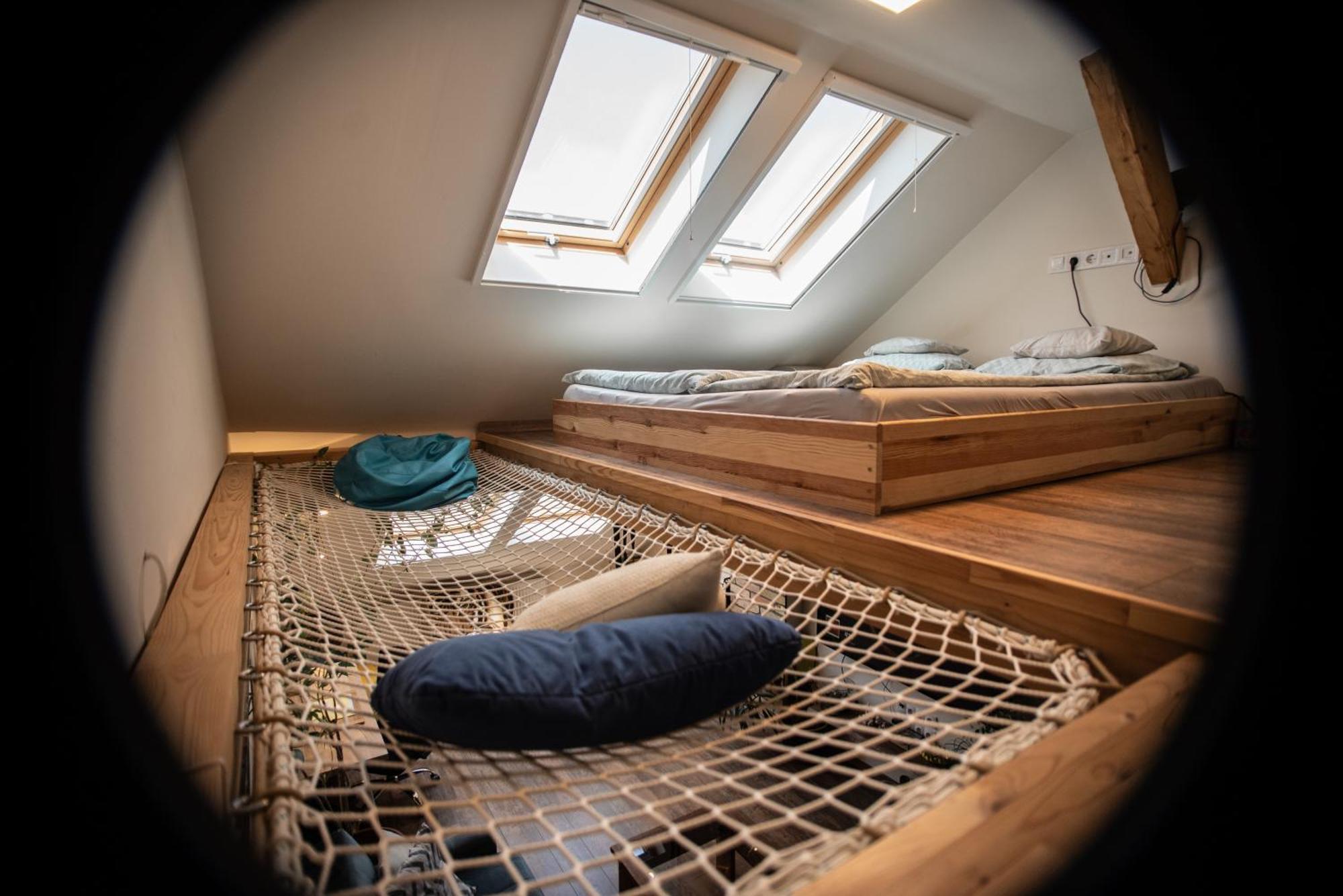 Treehouse Apartment Segedin Dış mekan fotoğraf